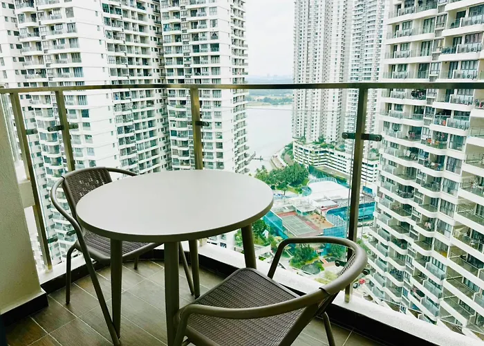 Danga Bay Baypoint Retreat